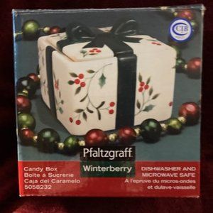 Pfaltzgraff Winterberry Candy Box
